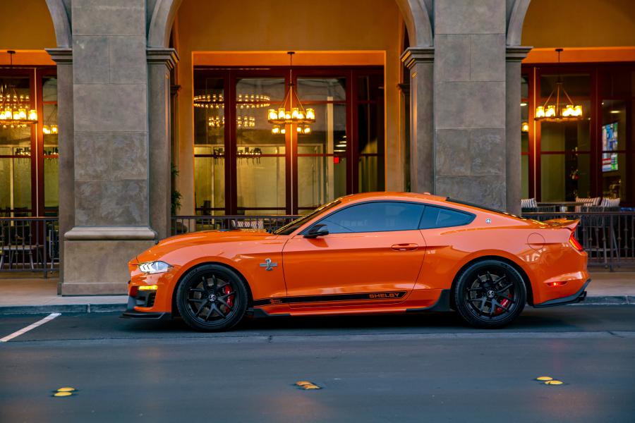  Shelby Super Snake Bold Edition 2019 года  (фото 9 из 20)
